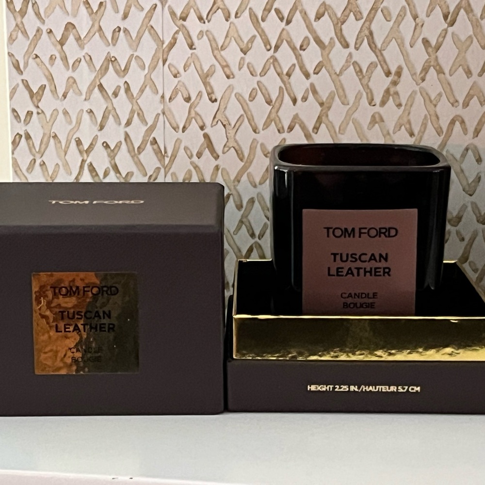 TOM FORD TUSCAN LEATHER CANDLE - 3.5” HEIGHT - 200g - BRAND NEW